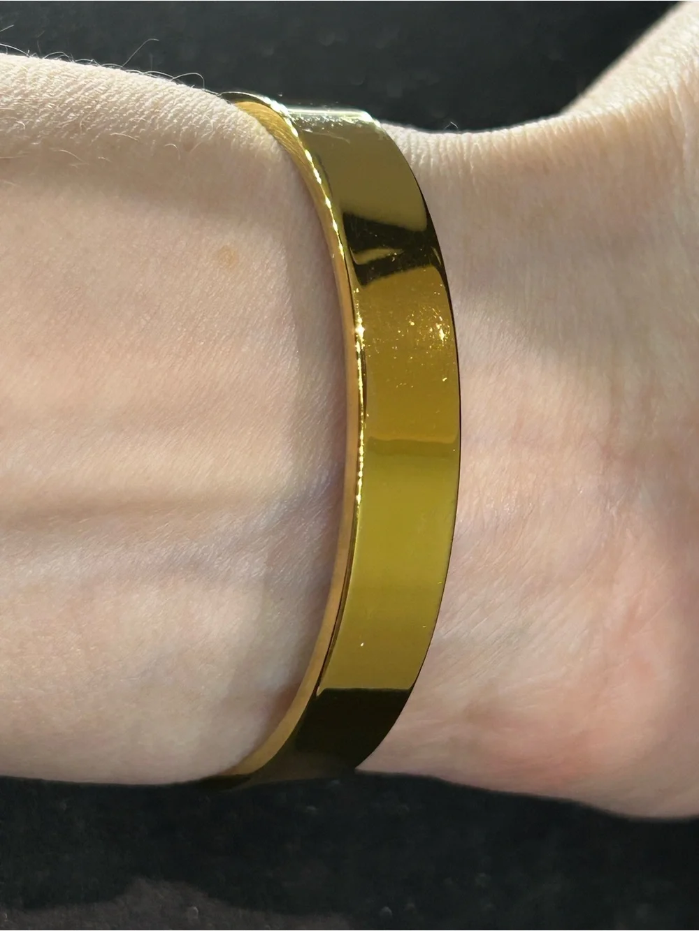 kate spade Paint the Town Red Idiom Cuff gold-plated Bracelet w/gems - Picture 4 of 6